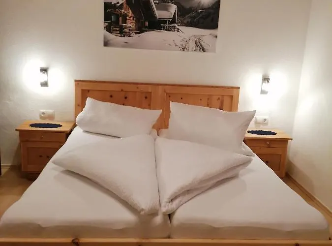 Mooshof アパート カウナータール